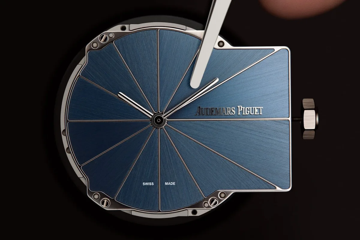 Case and dial of Audemars Piguet (RE)Master02