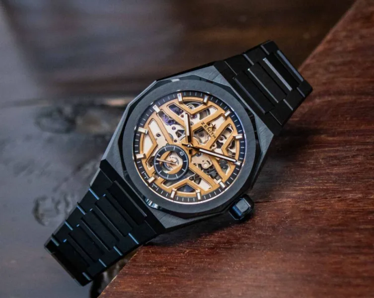 Sapphire crystal display of the skeletonized movement