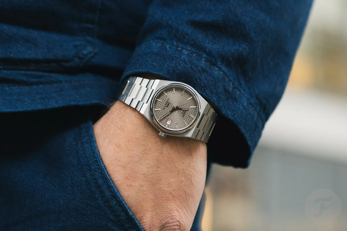 Example of vintage watches requiring maintenance