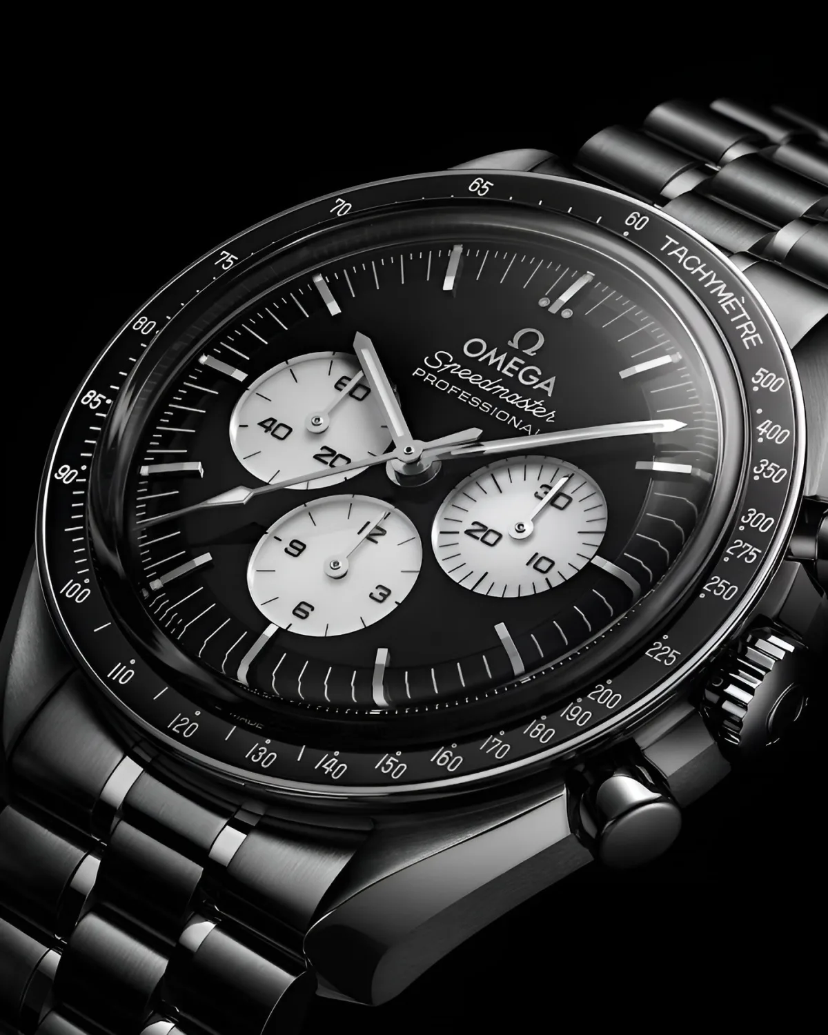 Omega Speedmaster Professional Moonwatch Black & White front view