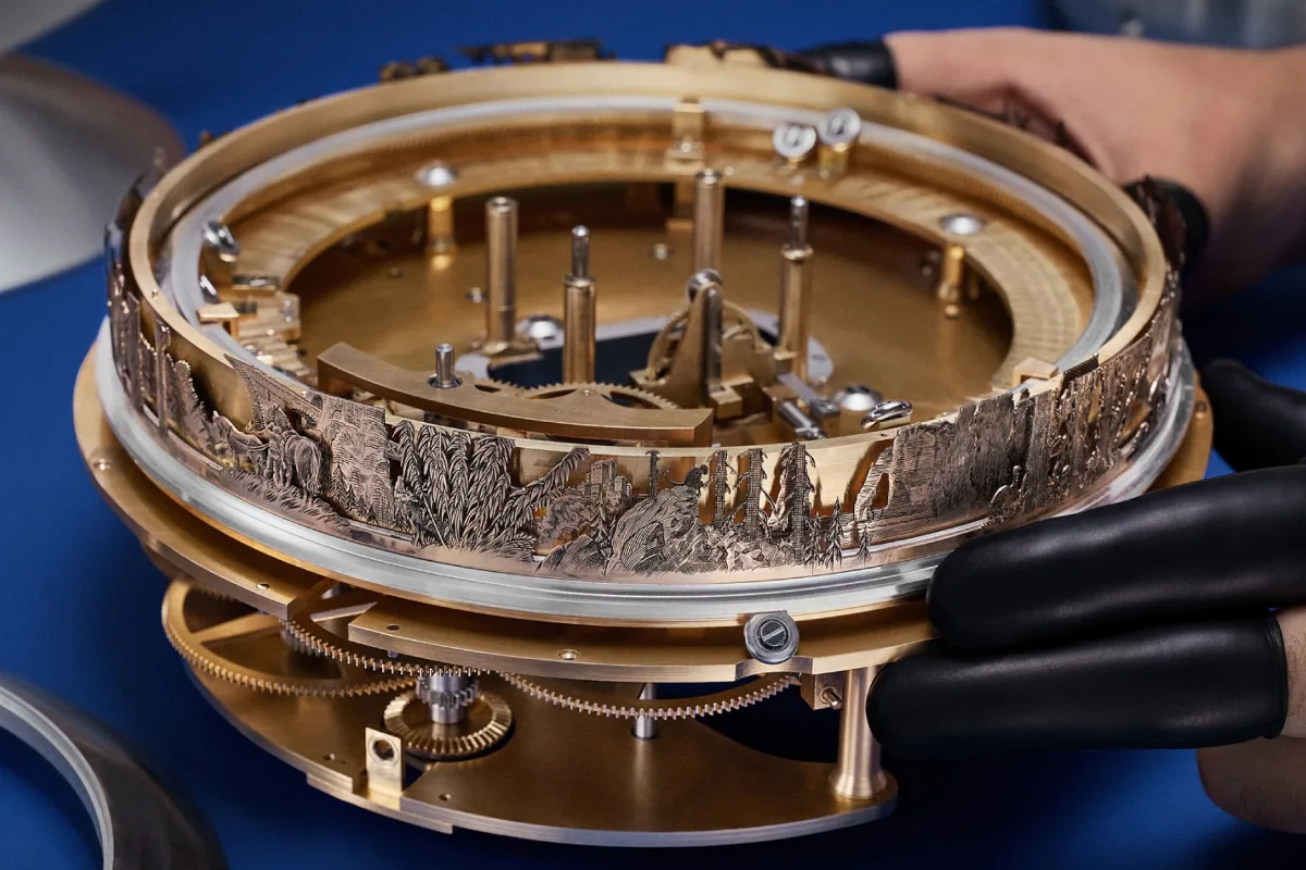 Dial of the LVDB-03 depicting the Milky Way and LV constellation