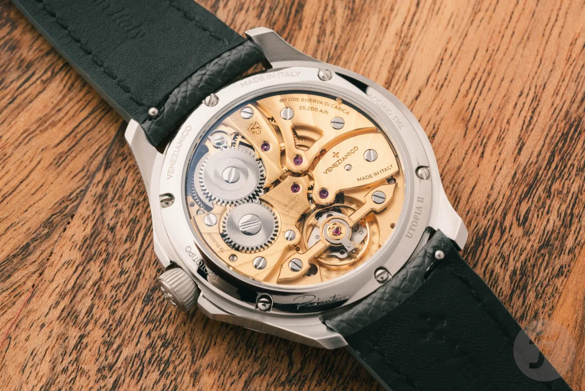 View of the Venezianico V5001 caliber through the watch case back