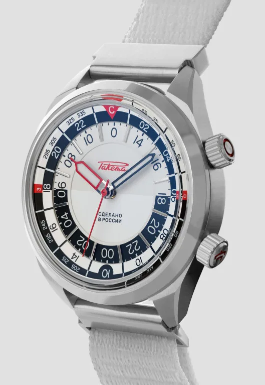 Raketa Baikonur watch solar compass feature
