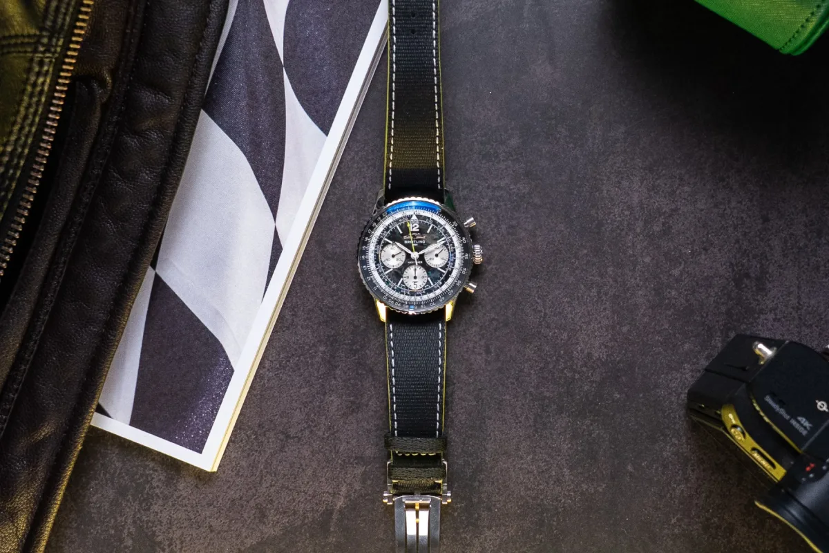Technical specifications table for the Breitling Navitimer