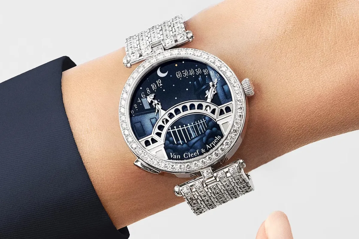 Van Cleef & Arpels Lady Arpels Pont des Amoureux watch with diamond details