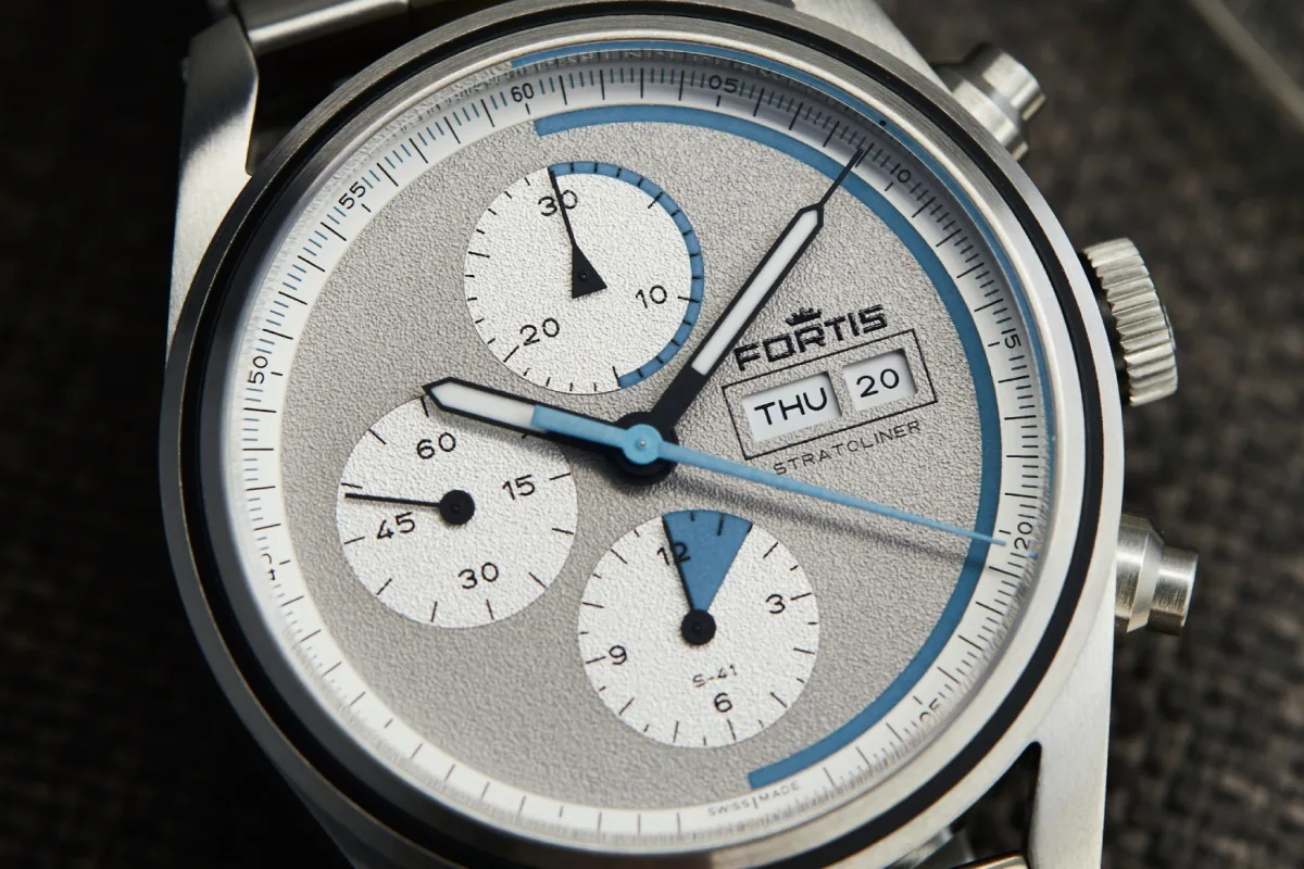 Fortis Stratoliner with syringe-style hands