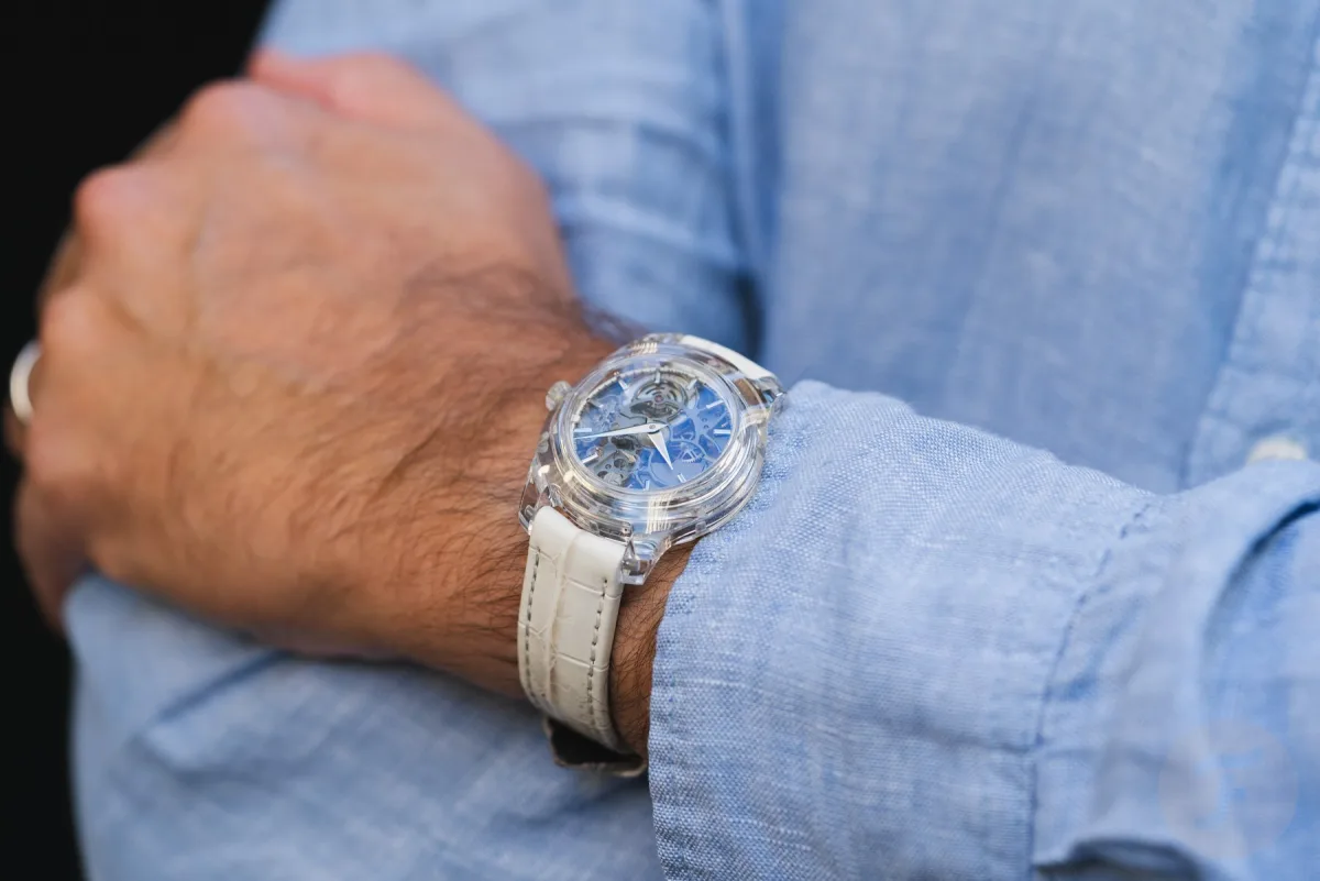 Sapphire case of ArtyA Luminity Wavy on wrist