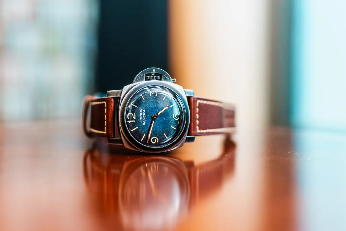 Side view of PAM02025 showing Brunito case and crystal