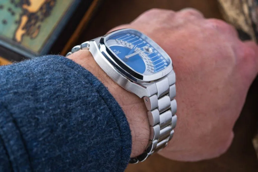 Xeric Timeline Retrograde showcasing unique dial design
