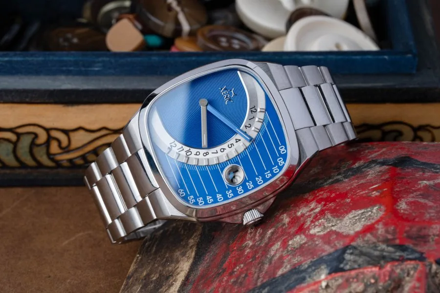 Close-up of the Xeric Timeline Retrograde's case finish