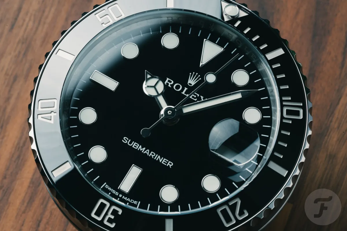 Rolex Submariner Date Desk Clock ref. 909010LN