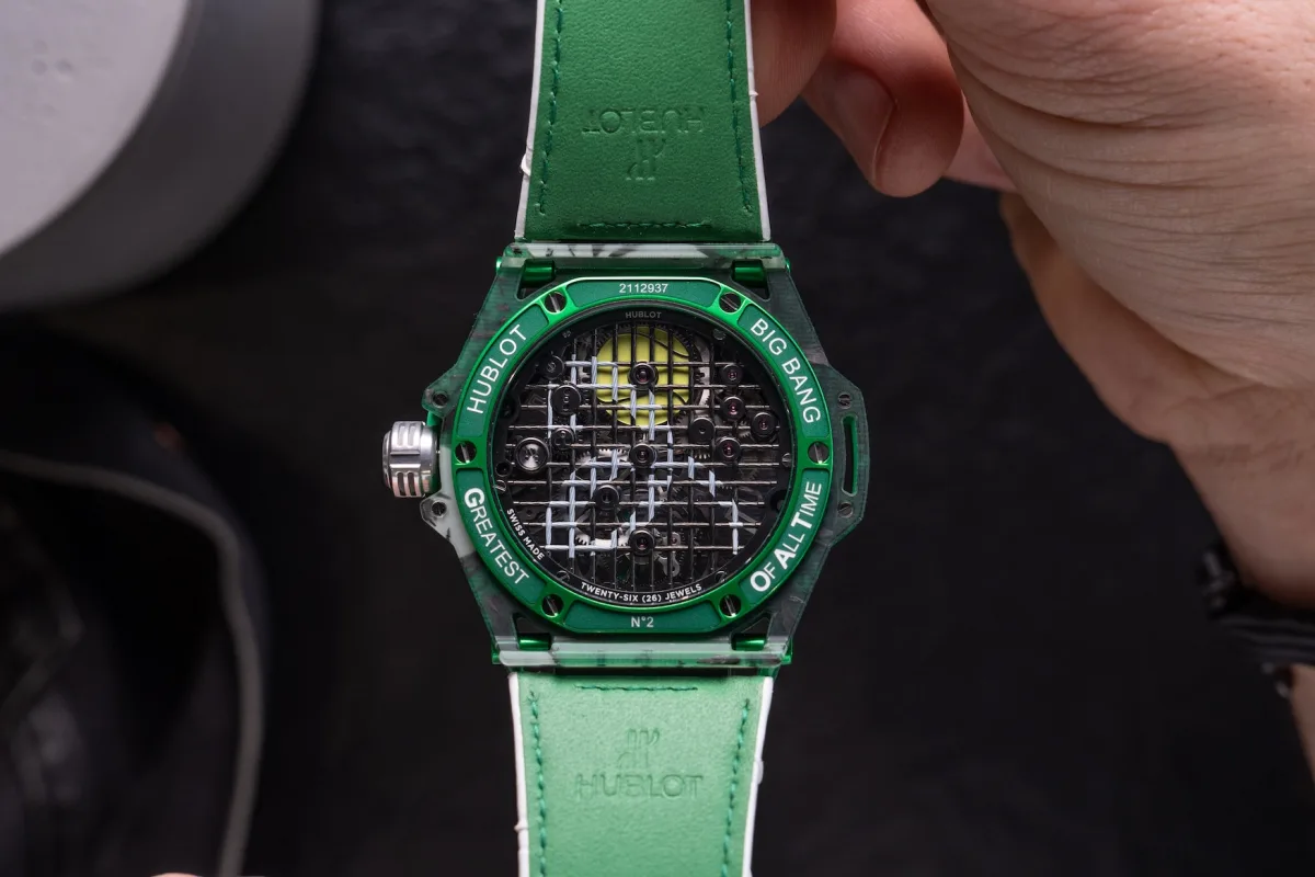 MHUB6035 movement with tennis string grid structure