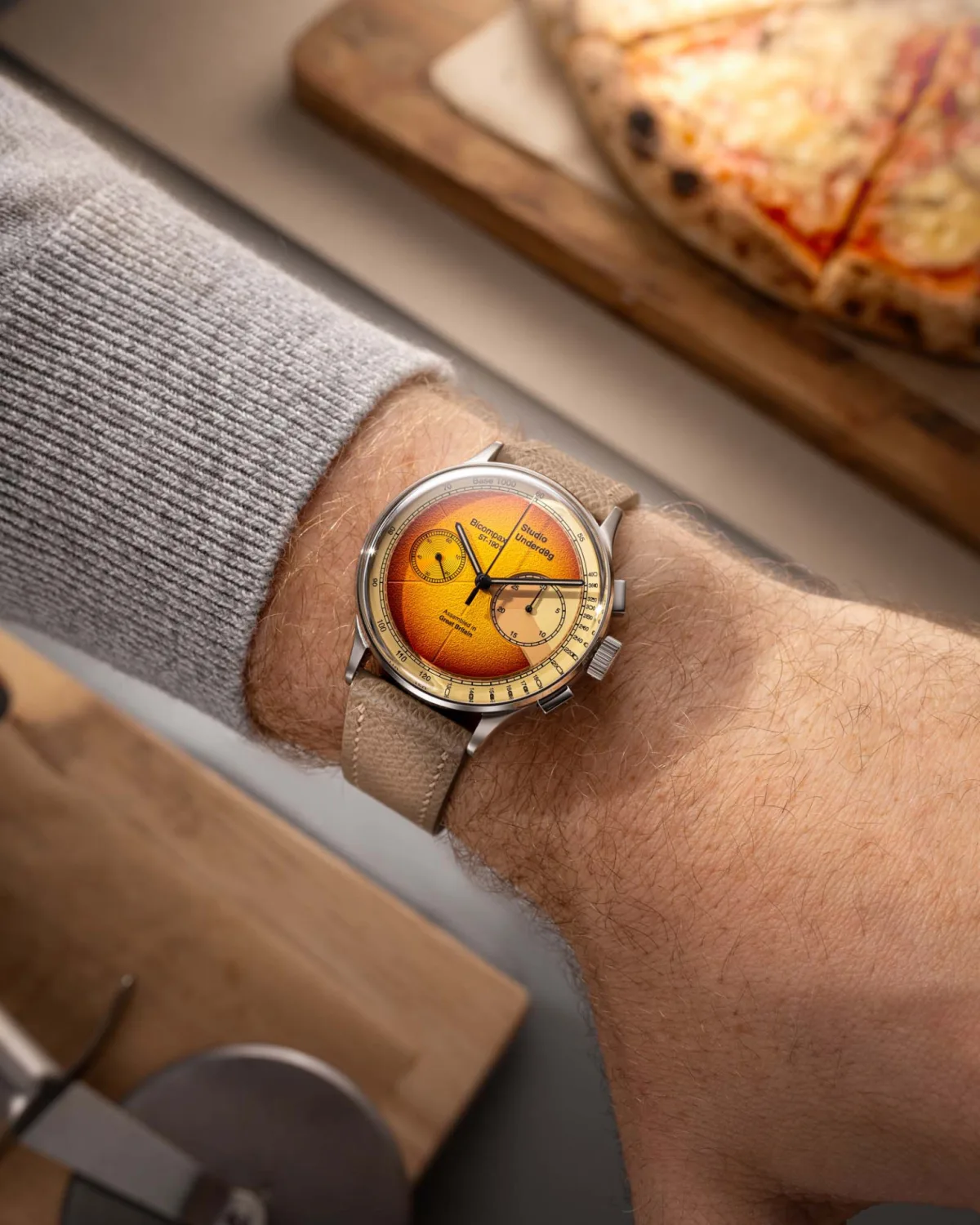 Studio Underd0g Classic Cheese watch with gradient dial