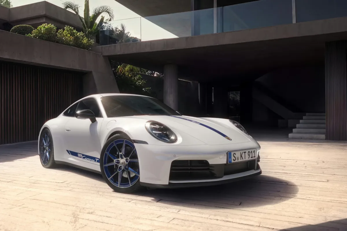 Porsche 911 models with manual transmission