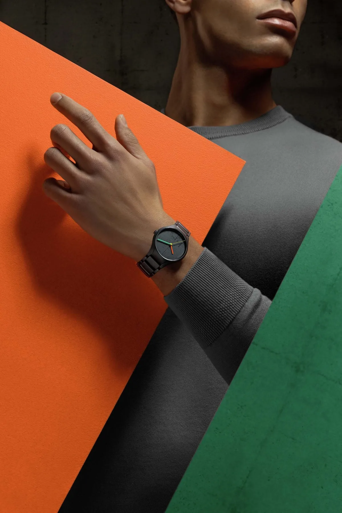Sapphire case back of Rado True Round showing color system