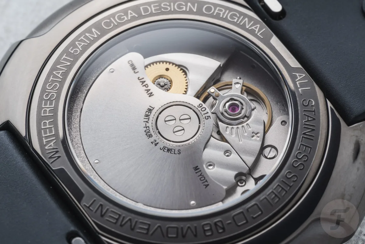 Hour and minute indicators on CIGA Design Time Cipher