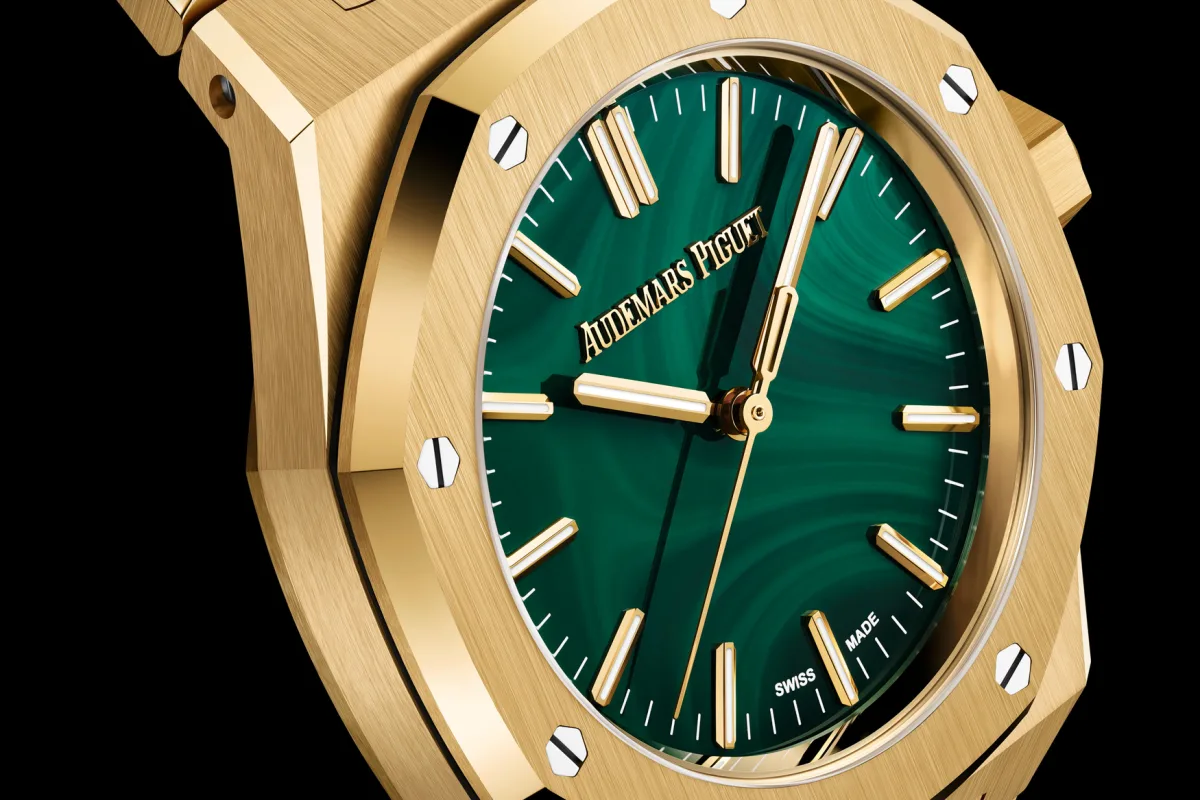 Automatic calibre 5909 of Royal Oak Selfwinding 37 mm