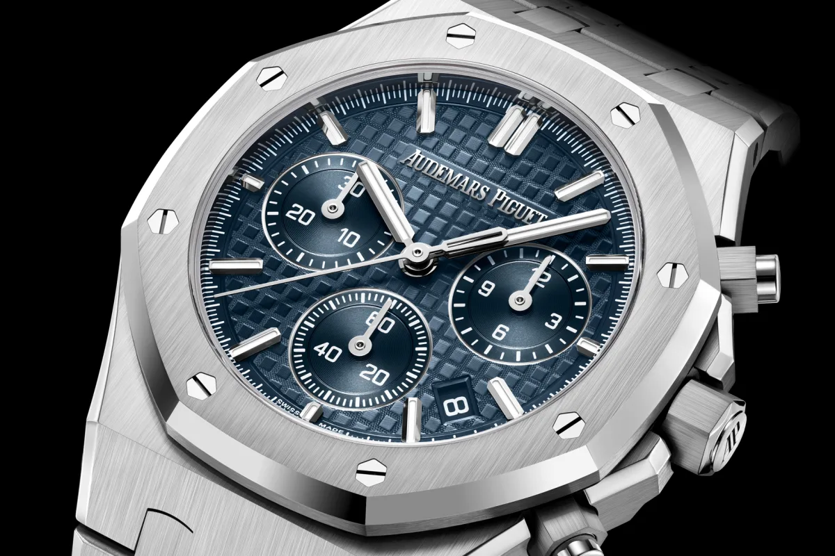 Audemars Piguet Royal Oak Chronograph 38 mm with calibre 6401