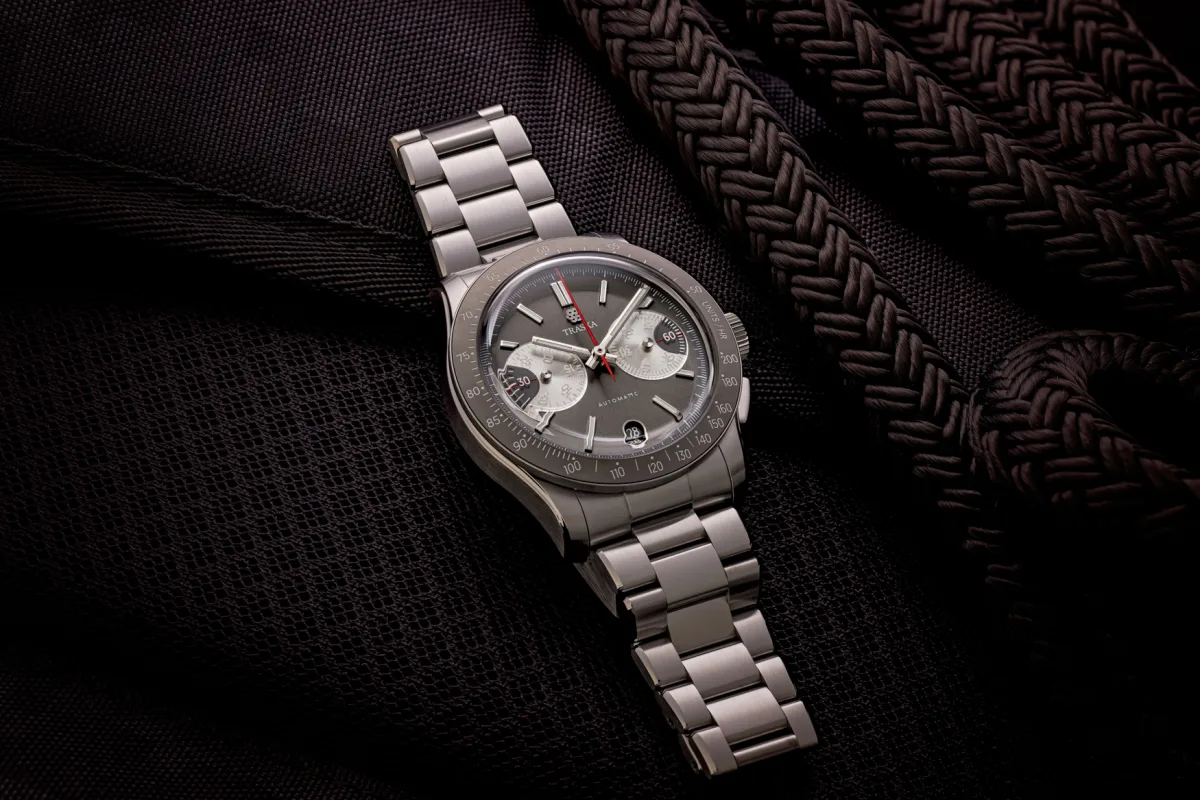 Traska Chronograph bezel with tungsten insert