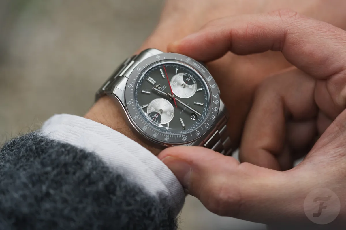 Traska Chronograph bracelet adjustment