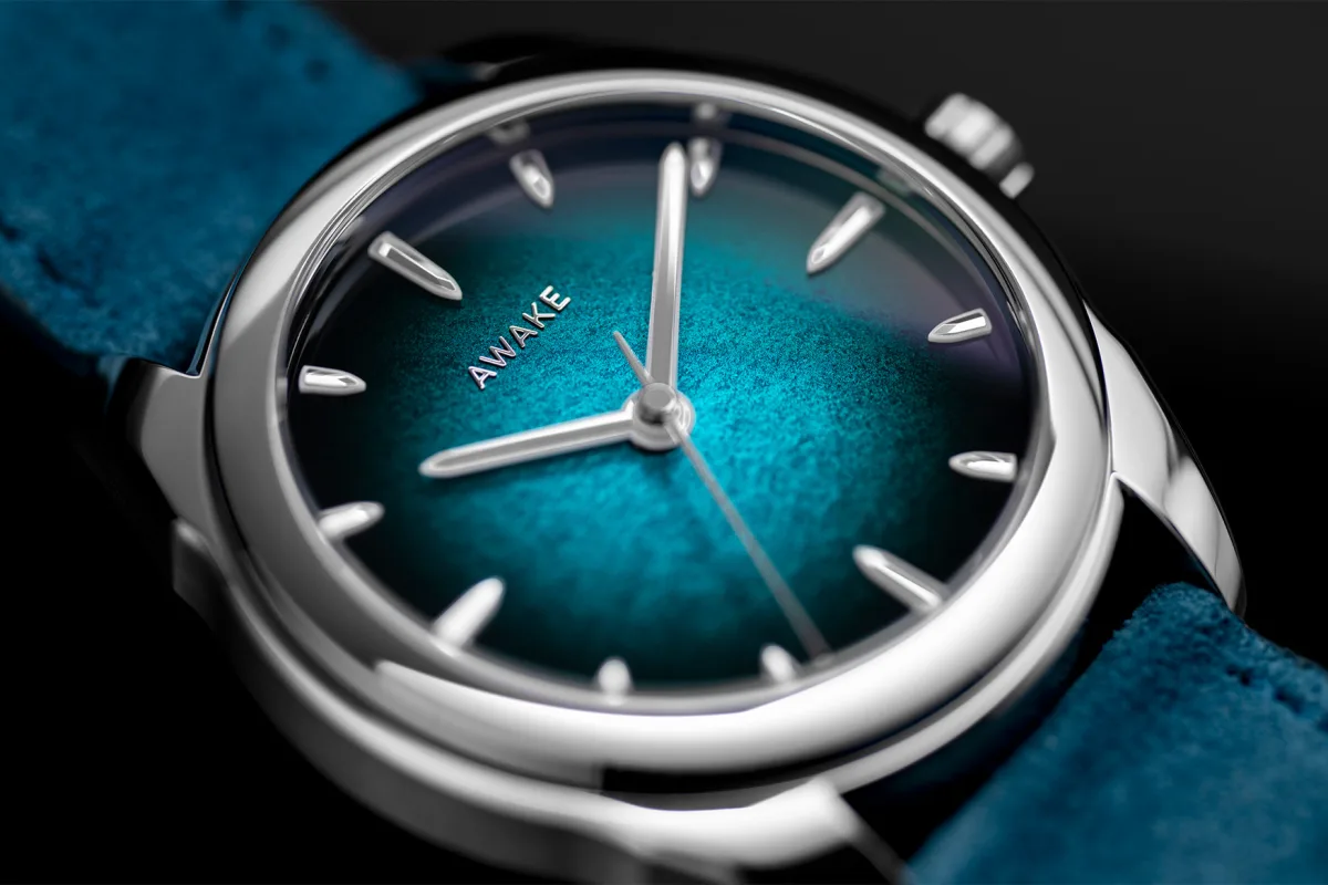 Side view showing the thin polished bezel