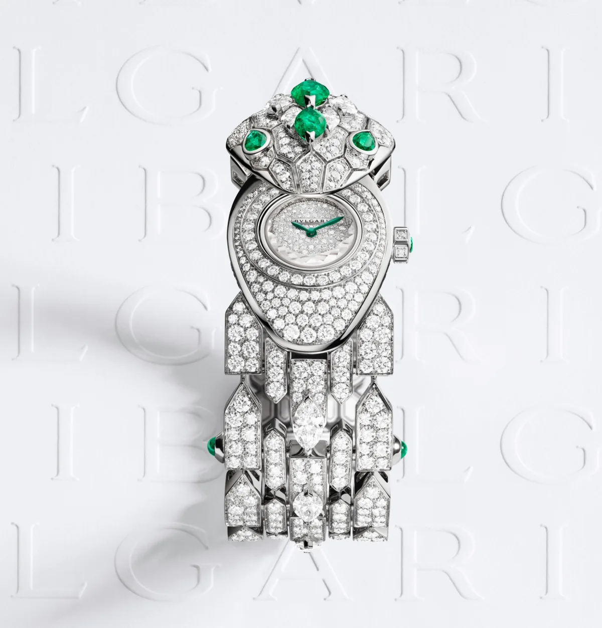 Piccolissimo BVP 100 caliber in Bvlgari Serpenti Dea Secret
