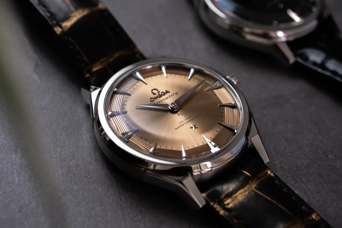 Omega Constellation case design details