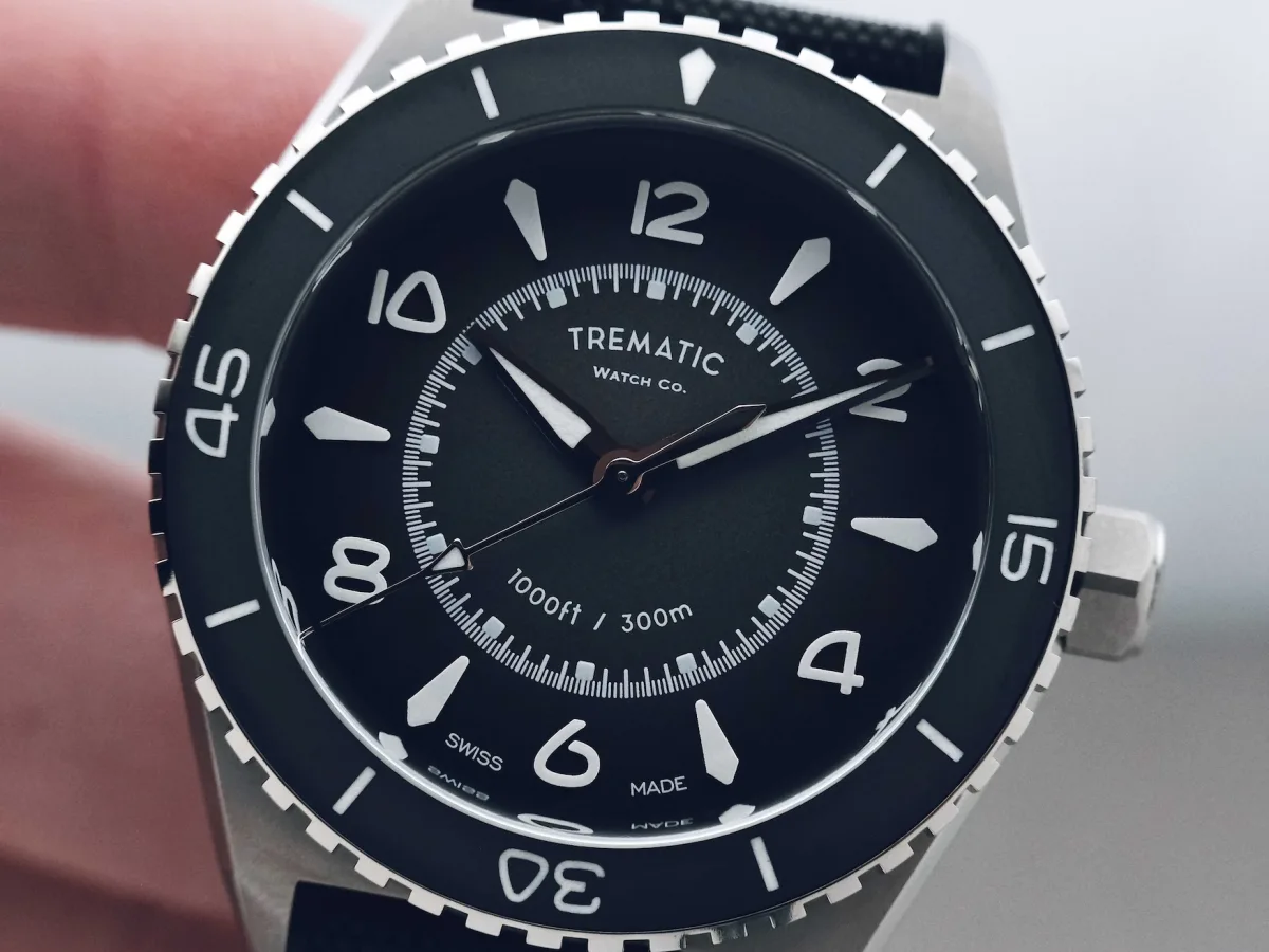 The dial of the Trematic T-Five Beigua Maris
