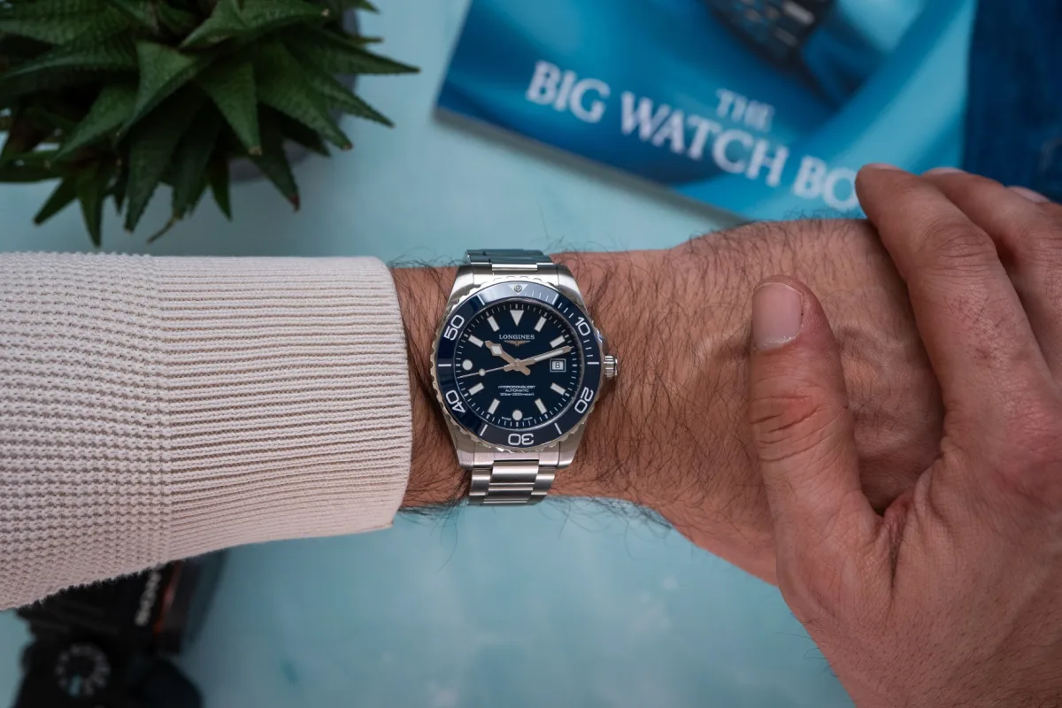 Simplified dial design of Longines Hydroconquest