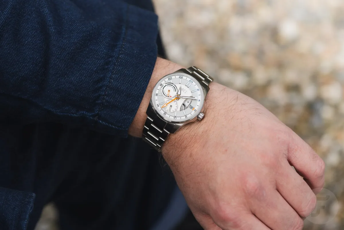 Crown and adjustment mechanism of C63 Sealander True GMT