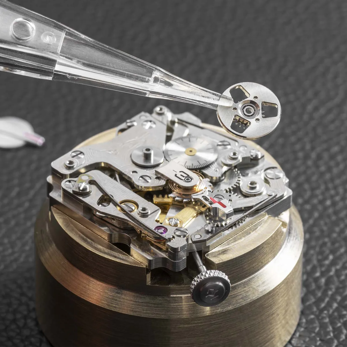 Retrograde minute indicator on Otsuka Lotec No.8