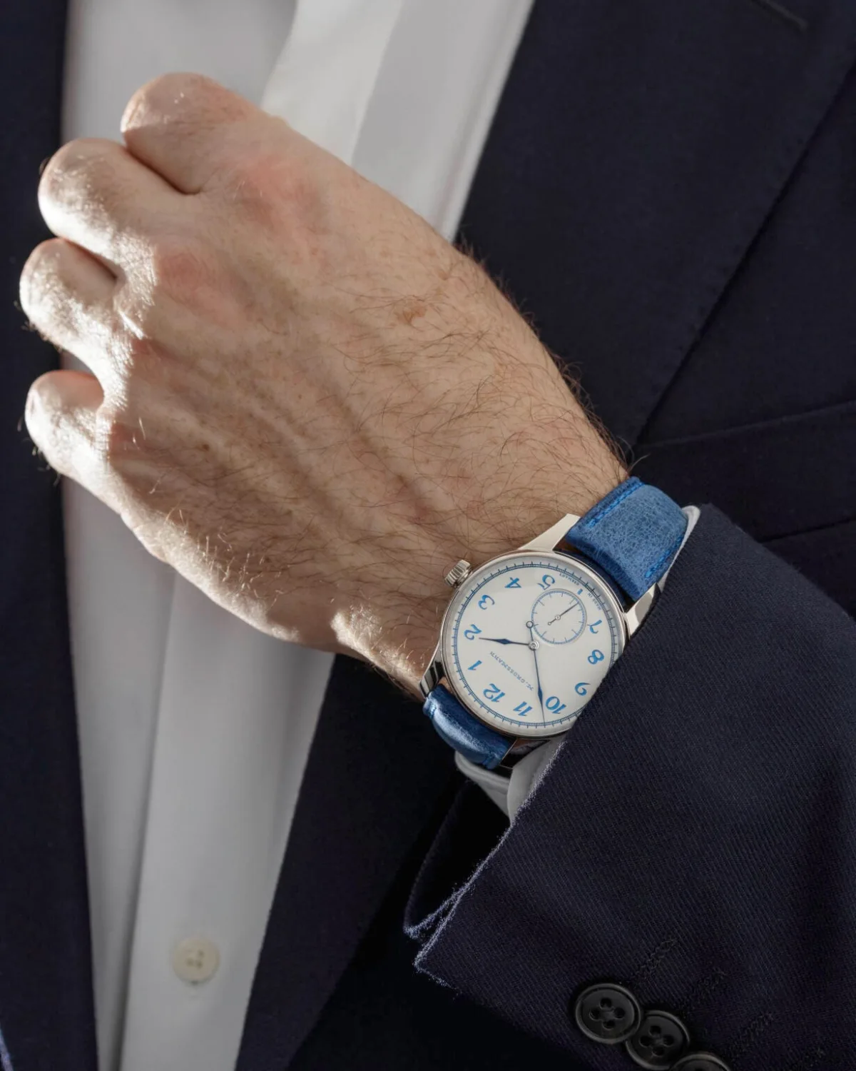 Caliber CO 313 for Corum's linear winding