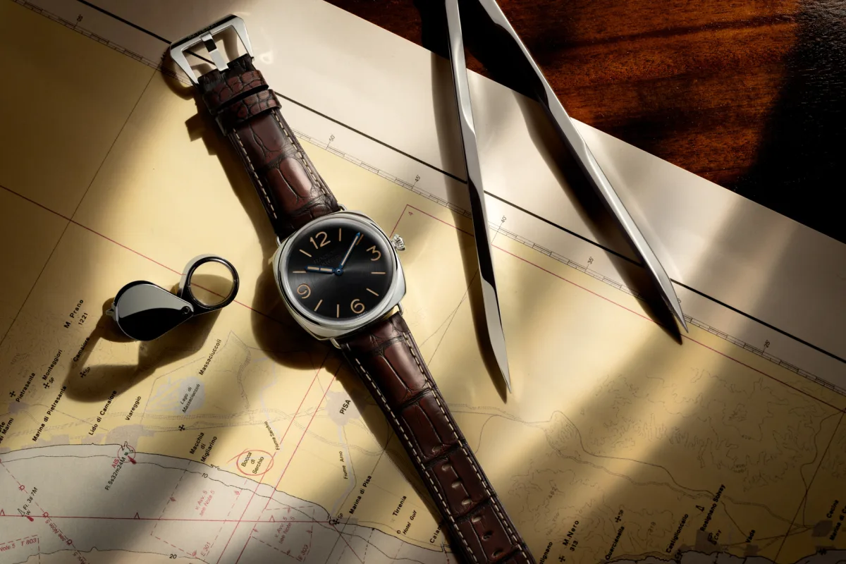 Panerai Radiomir Viaggio nel Tempo Experience Set display