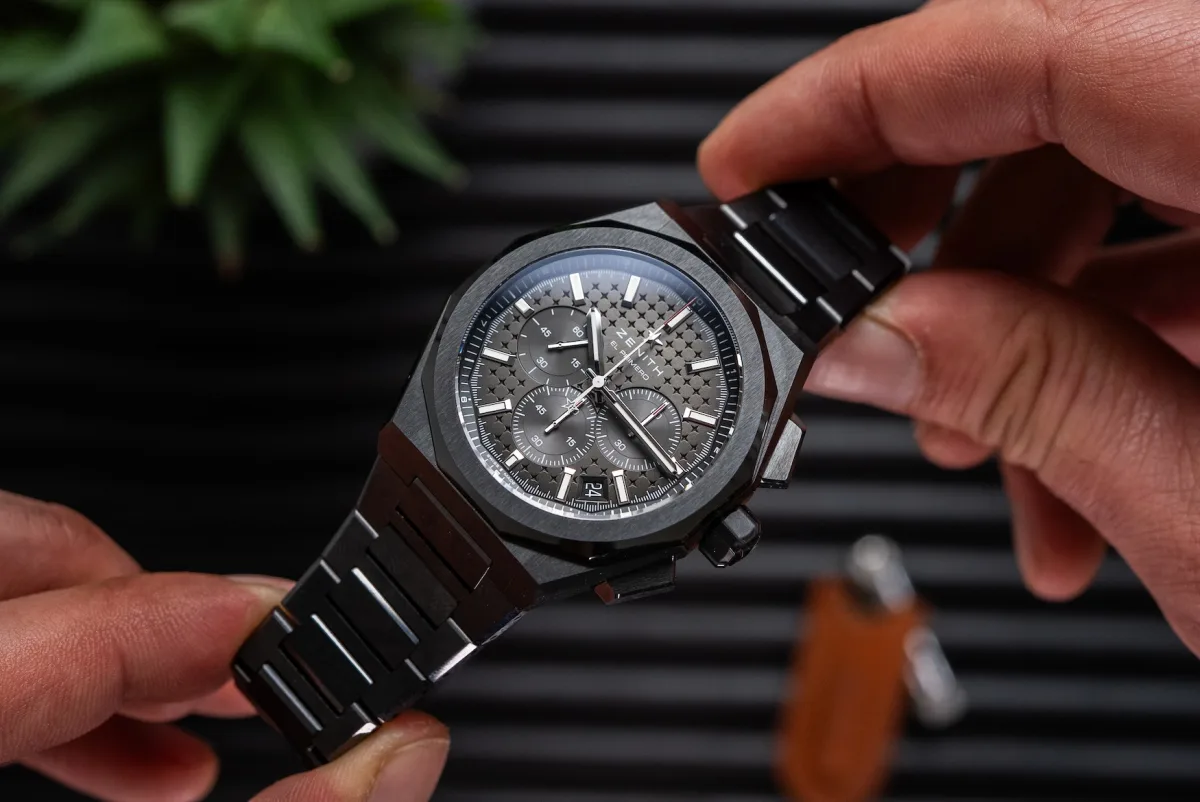 Gradient gray dial of Defy Skyline Chronograph