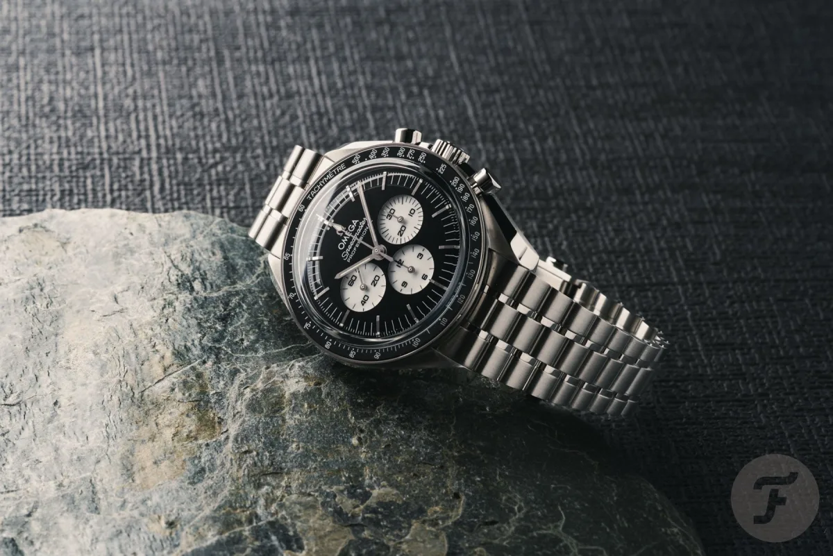 Limited Edition TITONI Seascoper 300 Color Block watches