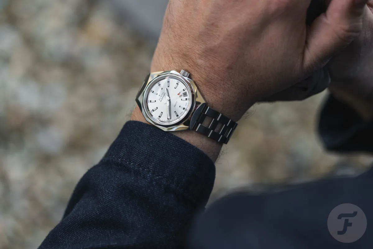 Zenith Defy Revival A3643 with vintage charm