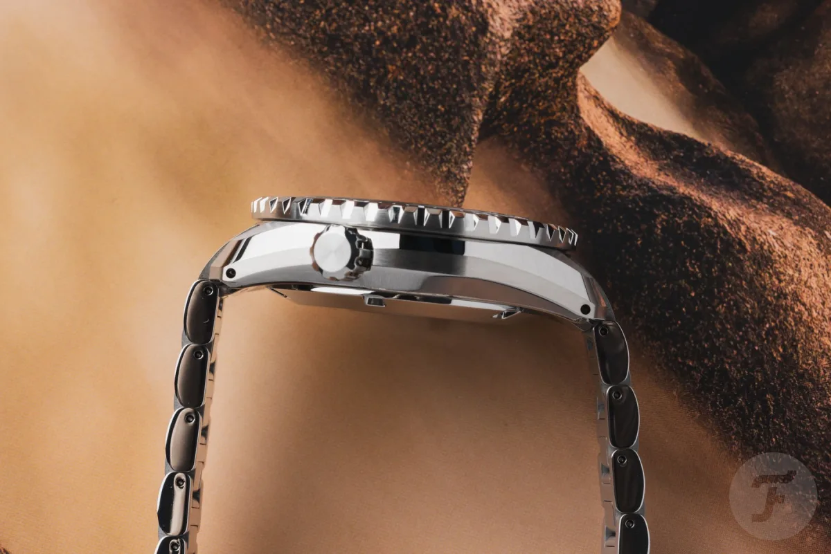 Seiko Prospex Marinemaster HBF001 case back