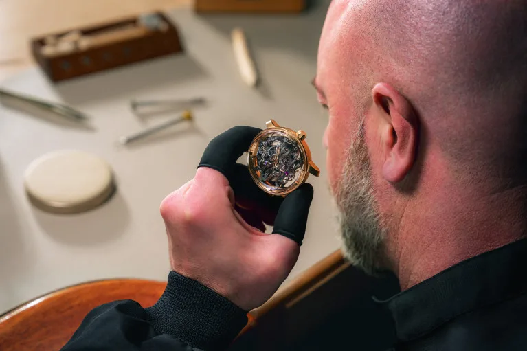 Minute repeater hammers on Girard-Perregaux watch