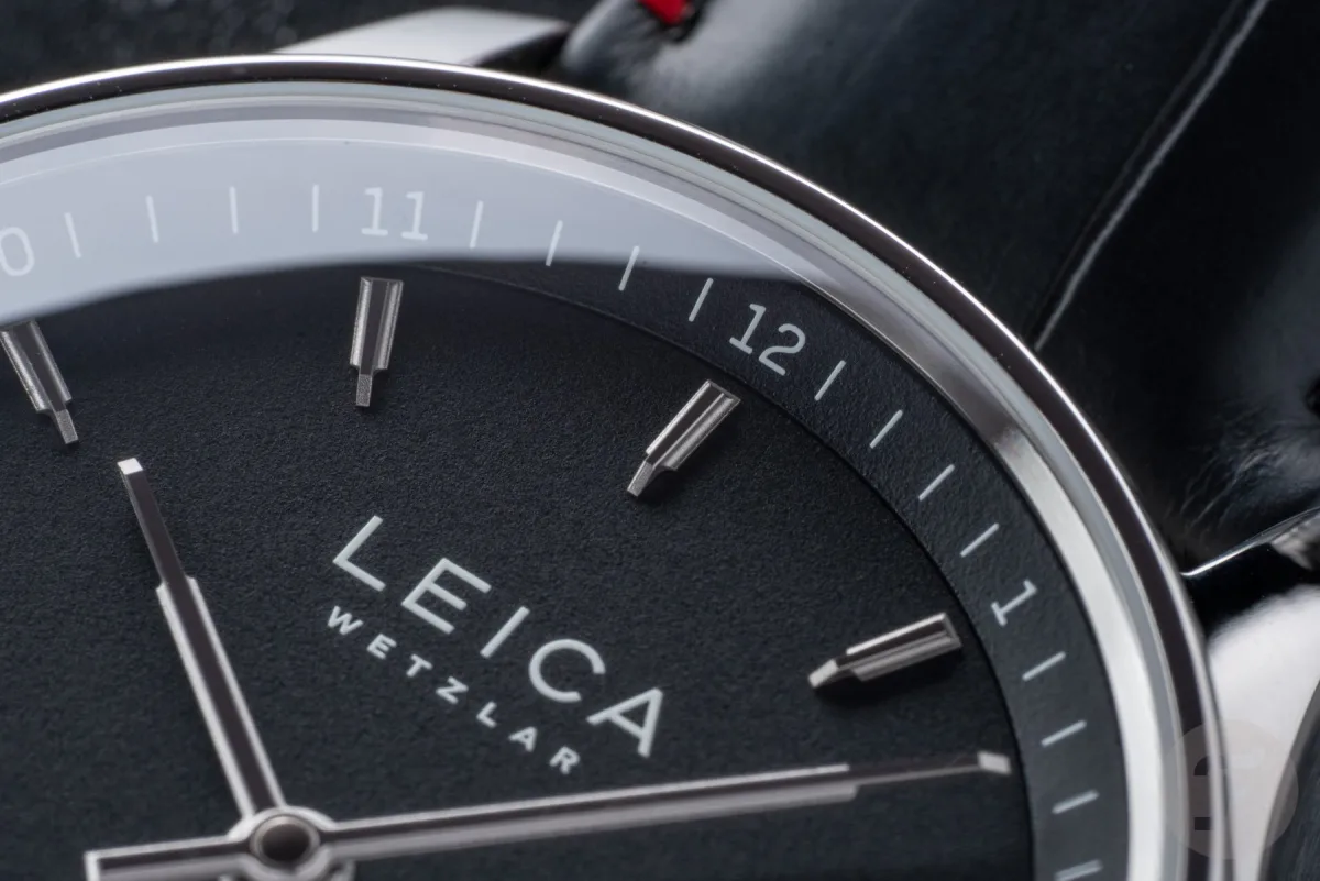 Close-up of Leica ZM 1 dial