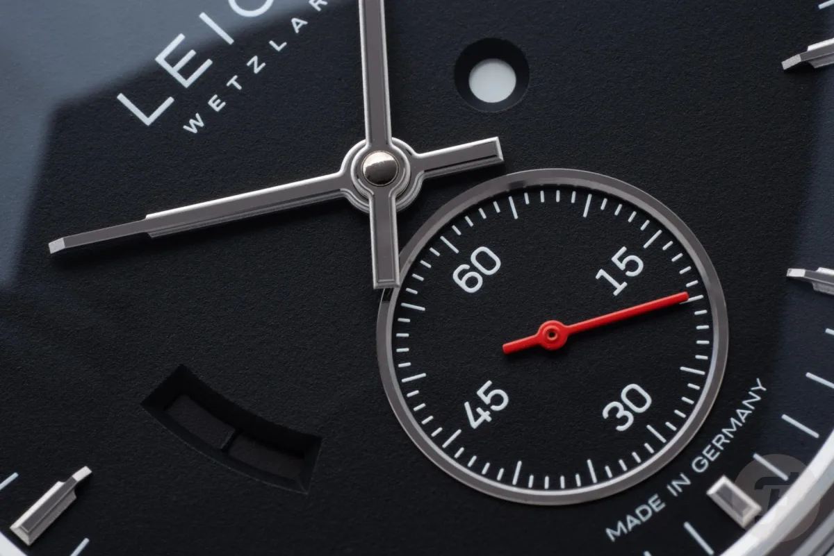 Power reserve indicator of Leica ZM 1