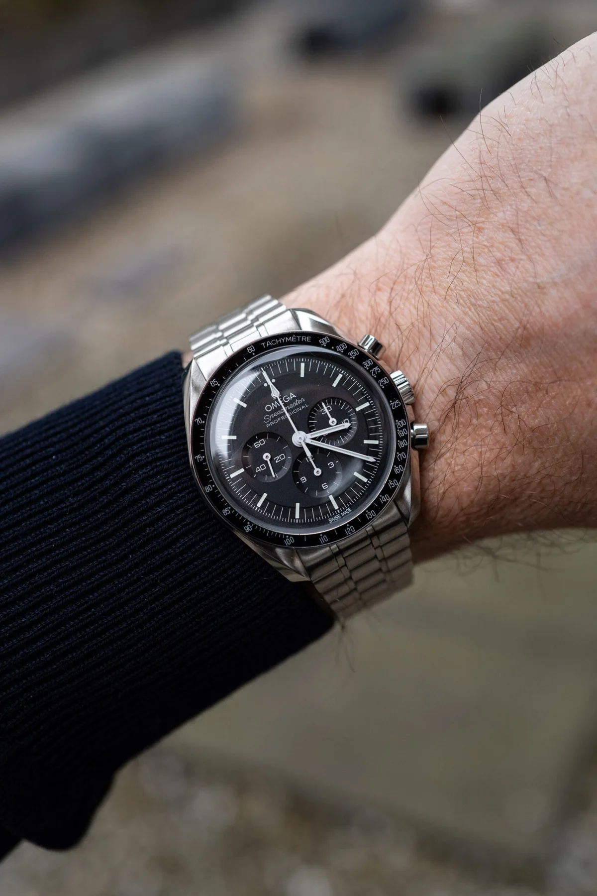 Sharp edges on Omega Speedmaster case and bracelet