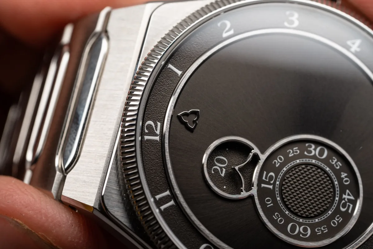 Testing process of Trilobe watch movements