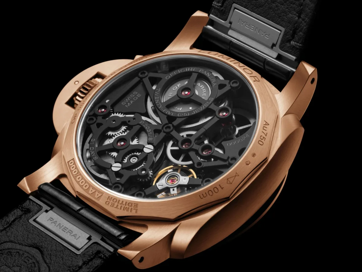 Panerai Luminor PAM01631 with alligator and rubber straps