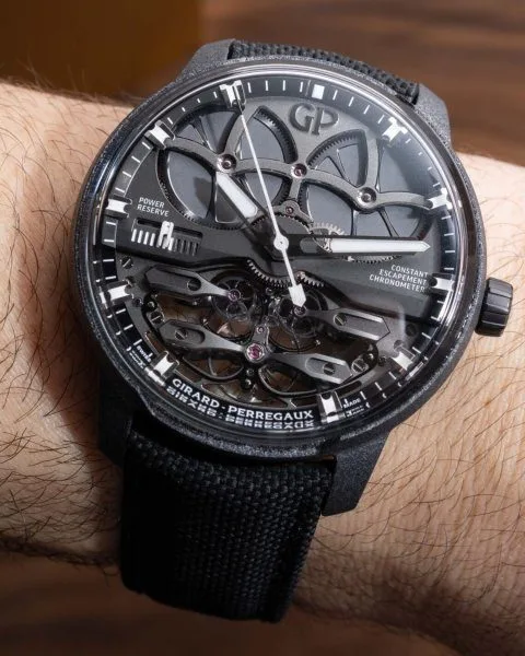 Visual comparison of the Constant Escapement mechanism