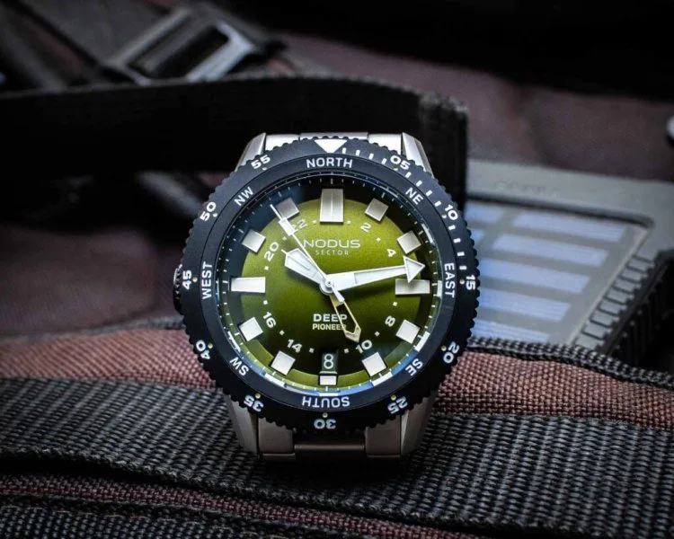 Nodus Sector Deep Pioneer case and bezel