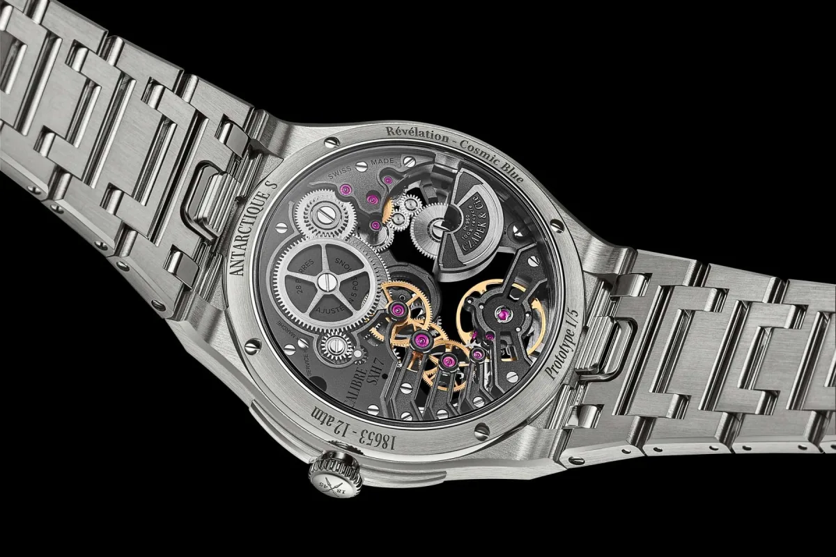 Czapek Antarctique Révélation Titanium Cosmic Blue watch