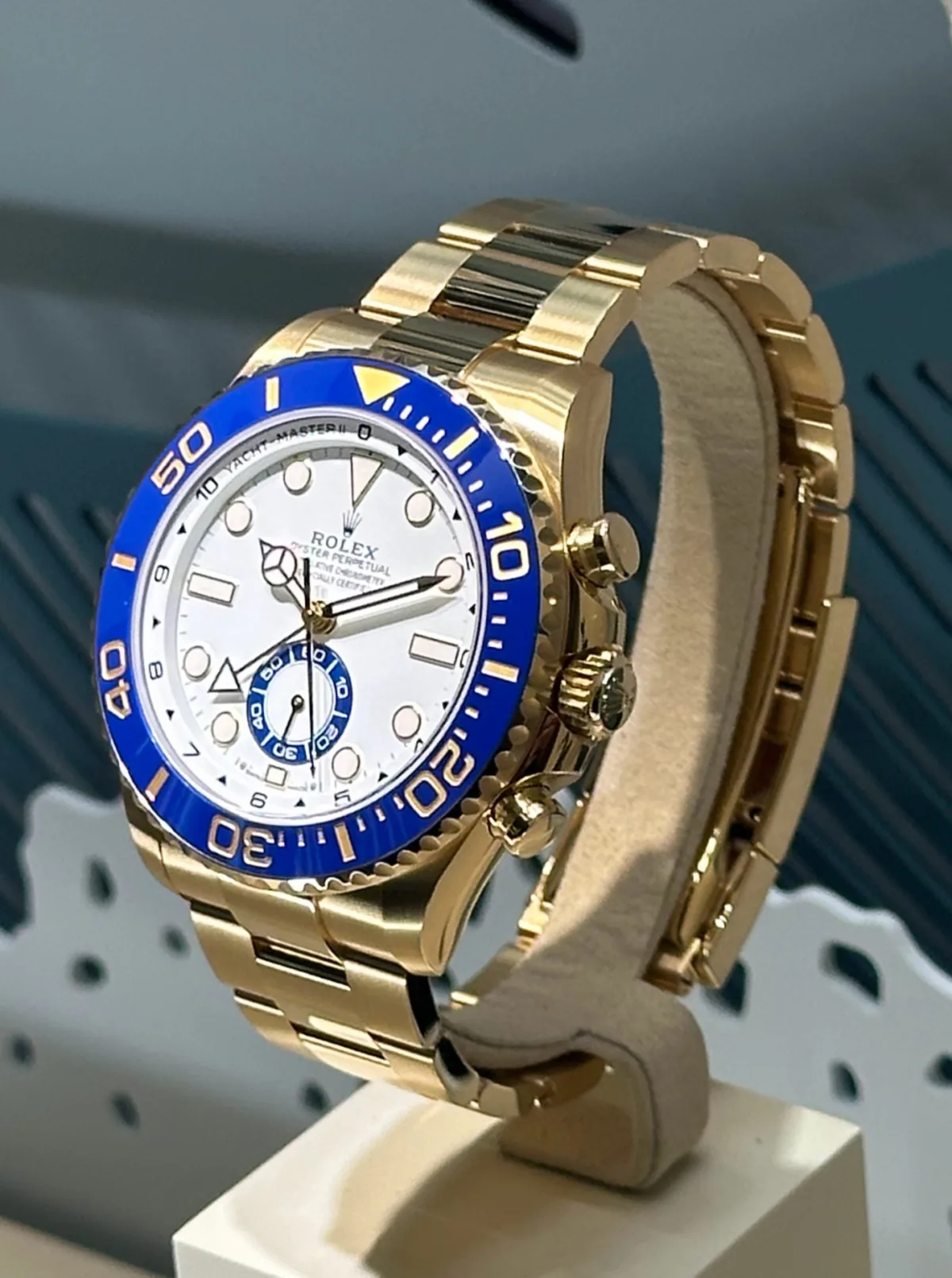 Oyster bracelet of Rolex Yacht-Master II with Oysterlock clasp