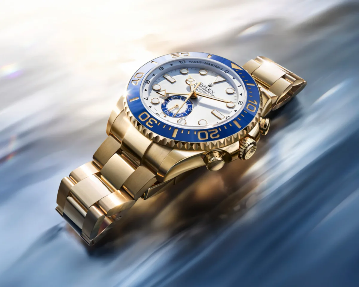 Button on Rolex Yacht-Master II for countdown adjustment