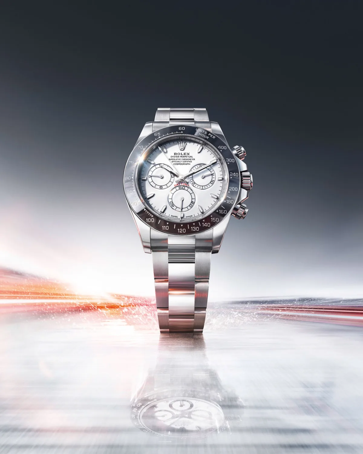 Side view of the Rolex Daytona Rolesium showing the case