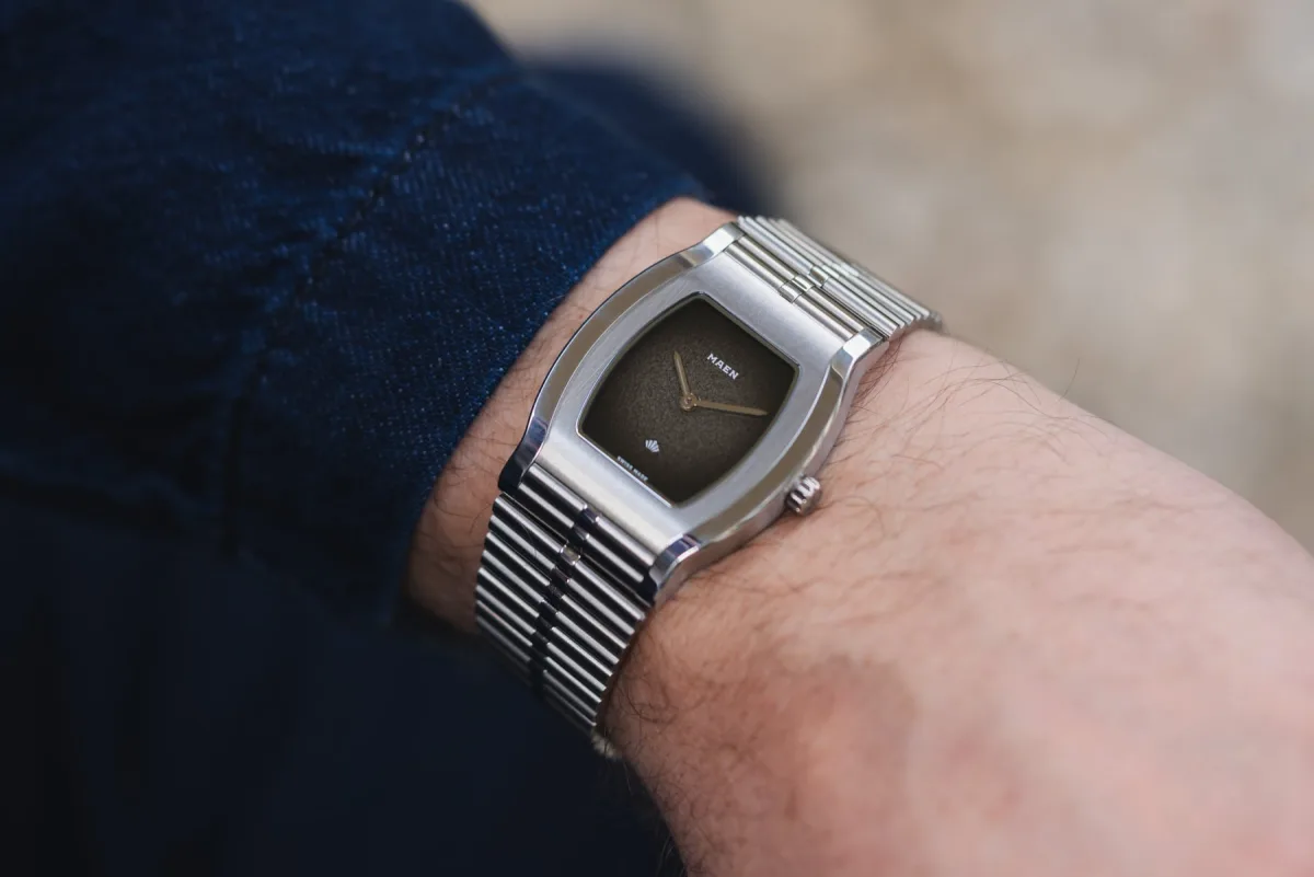 Maen Grand Tonneau Ultra-Thin butterfly clasp